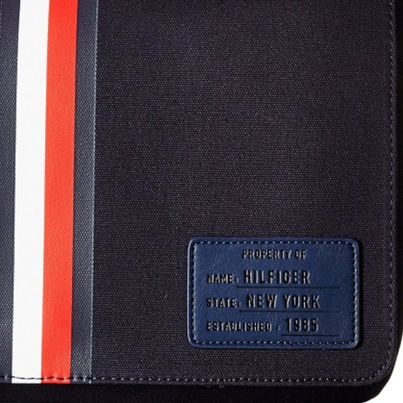 NWT! Tommy Hilfiger Harrison Messenger Bag - Picture 5 of 5